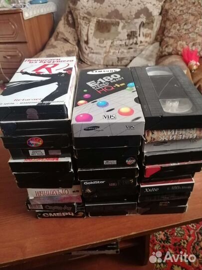 Видеокассеты с фильмами