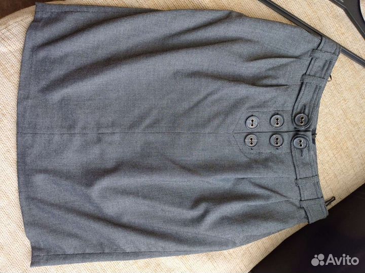 Костюм юбка и жилет 46 разм