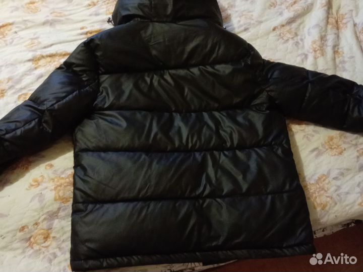 Пуховик мужской Boss, размер 48
