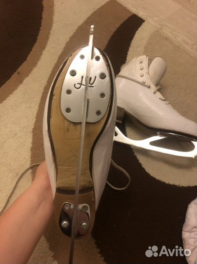 Фигурные коньки risport