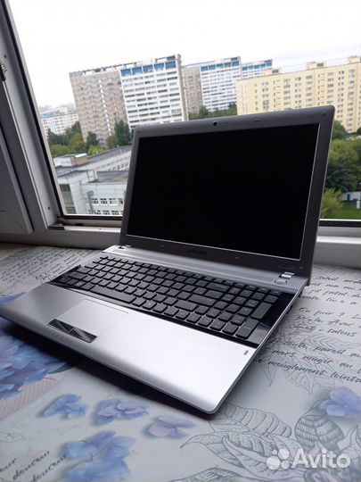 Мощный Samsung Core i5/6GB/GeForce