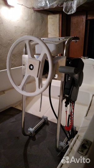 Моторная лодка nissamaran laker 410