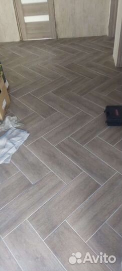 Плиточник укладка кафеля керамогранита