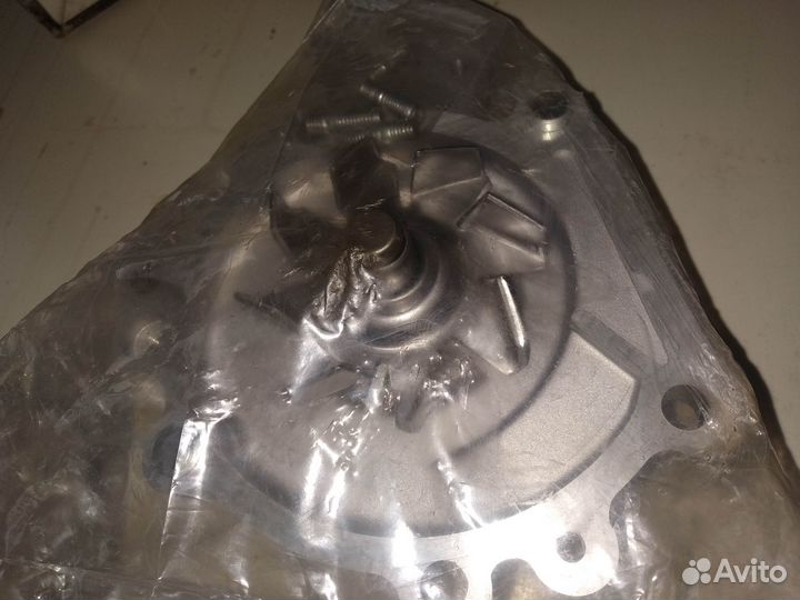 Помпа Toyota GWT-61A