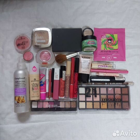 Набор косметики пакетом