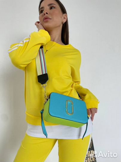 Костюм спортивный желтый новый 42 размер