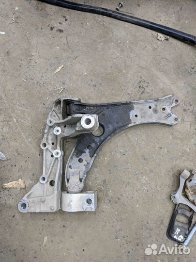 Рычаг передний правый jetta 5 golf 5