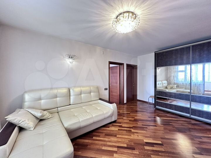 3-к. квартира, 84 м², 14/17 эт.