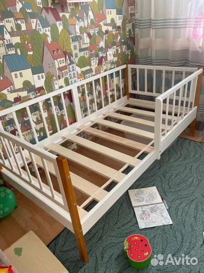 Кроватка берёза Лисенок с бортиком детская