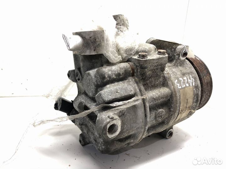 Компрессор кондиционера Volkswagen Caddy 3 2007