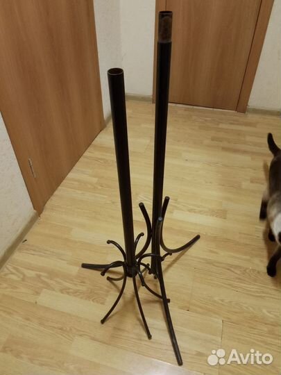 Вешалка для одежды напольная металлическая