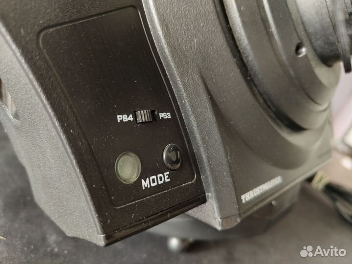 Руль Trustmaster T300