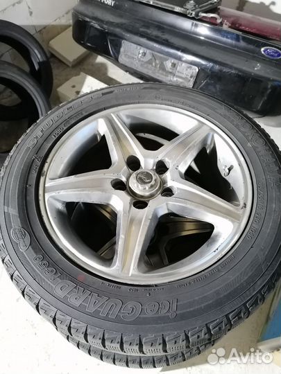 Yokohama Ice Guard IG50 215/55 R16