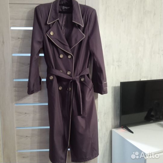 Плащ женский