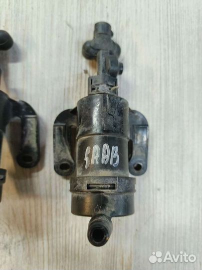 Форсунка омывателя фар Saab 9-5