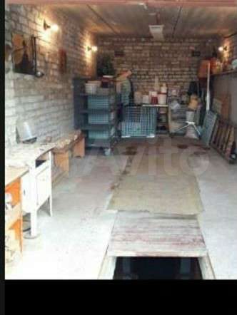 Гараж, > 30 м²