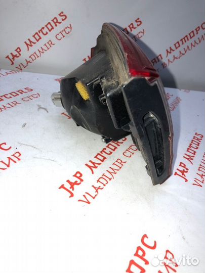 Фонарь задний левый Mazda Premacy CW LF 2011