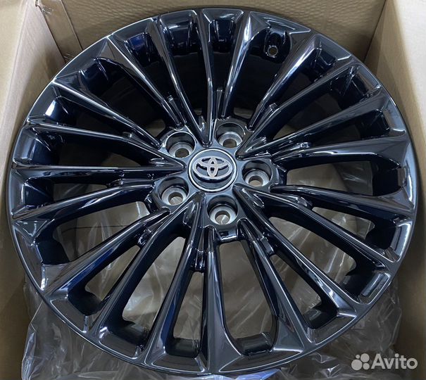 Новые диски R18 Toyota Camry V70