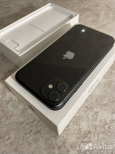 iPhone 11, 64 ГБ