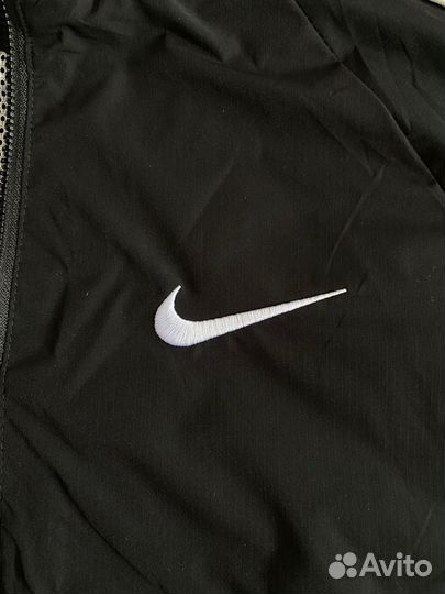 Ветровка мужская nike с лампасами