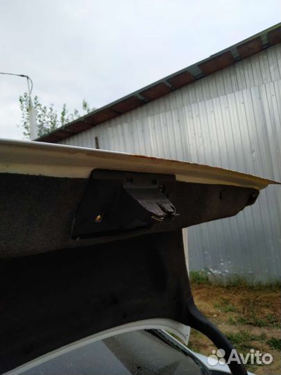 Крышка багажника Mercedes Benz W210