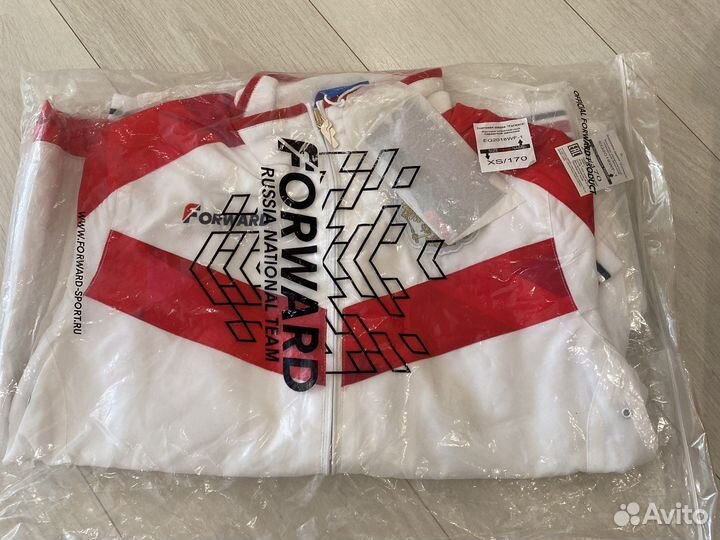 Парадный костюм форвард