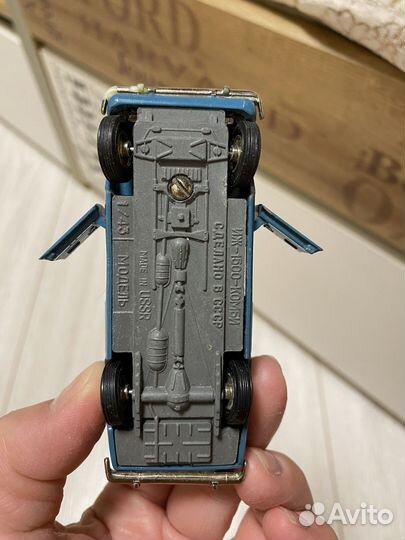 Модель автомобиля времен ССР