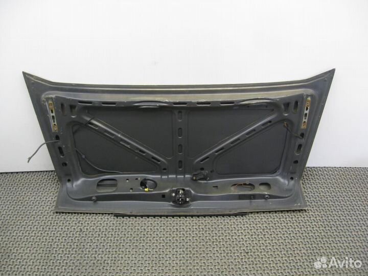 Крышка (дверь) багажника Mercedes-Benz C-Класс