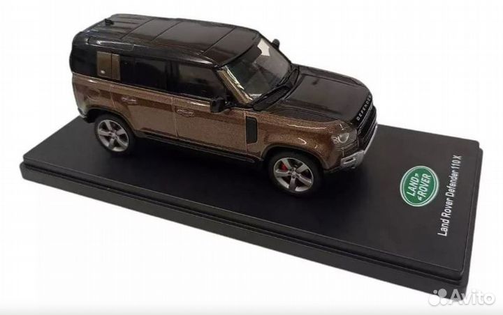 Модель Land Rover Defender 1:43 Оригинал