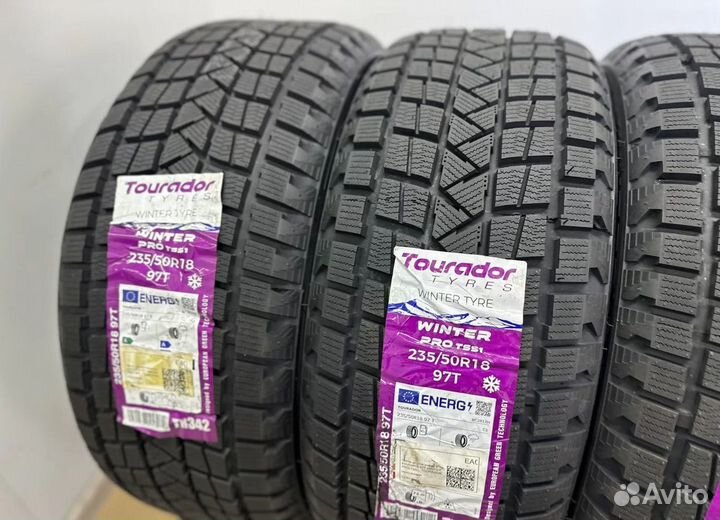 Tourador Winter Pro TSS1 235/50 R18 34T