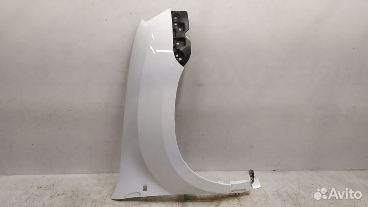 Крыло правое Renault Duster в белый Белый лед 369