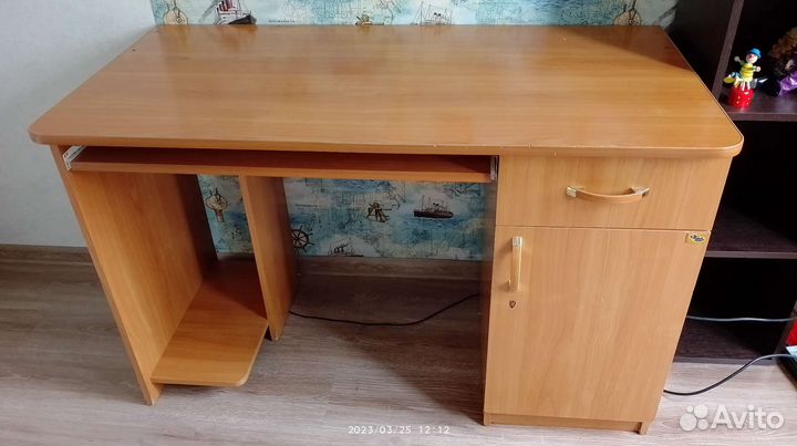 Компьютерный стол б/у