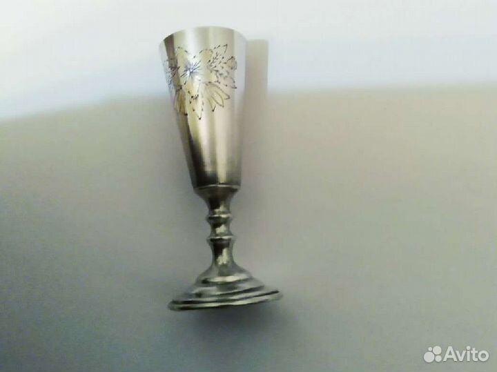 Серебряные стопки