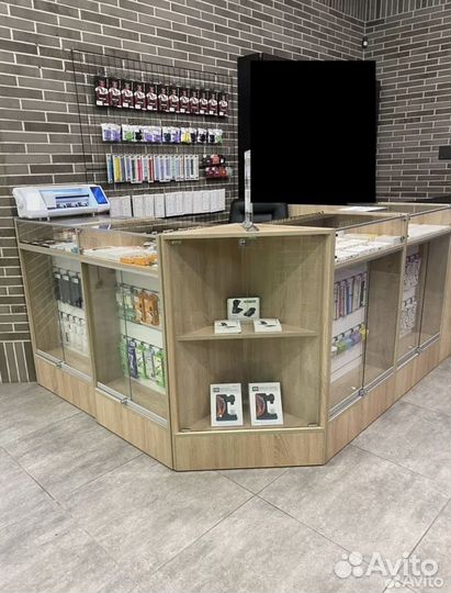 Магазин островок мобильных аксессуаров