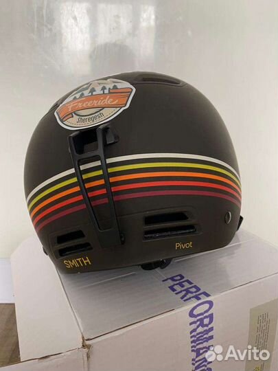 Горнолыжный шлем Smith Pivot
