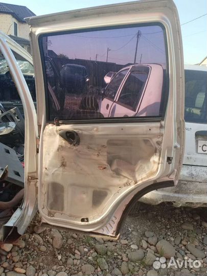 Дверь задняя правая Шевроле Нива