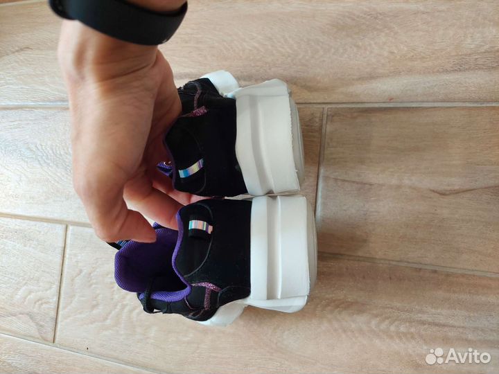 Кроссовки для девочки 32 размер