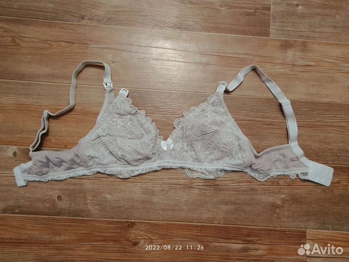 Халат и ночнушка, два бюстгальтера