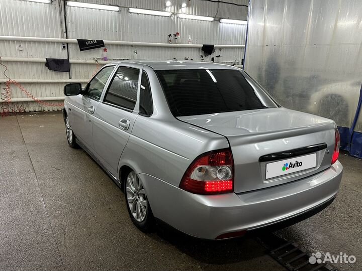 LADA Priora 1.6 МТ, 2011, 220 000 км