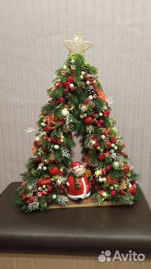 Елка новогодняя, украшения, подарки, декор