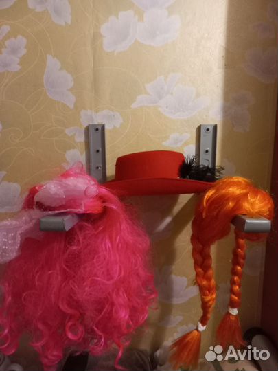 Парик праздничный