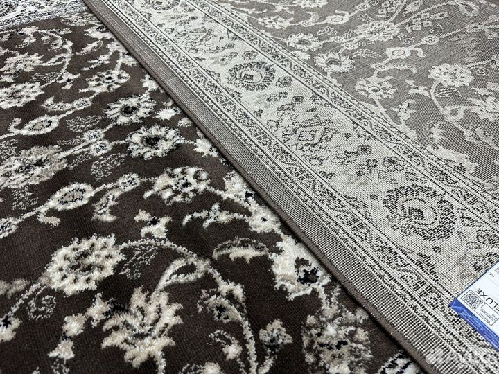 Ковер новый 1.5х2.3 классический, коричневый