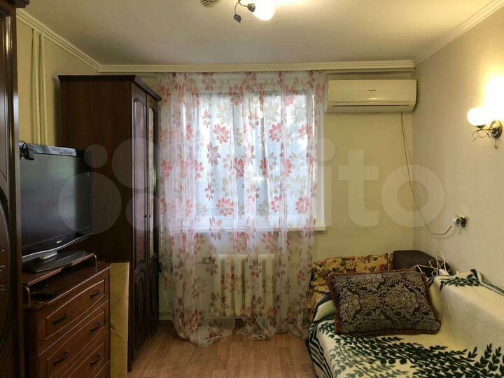 Комната 15 м² в 4-к., 4/5 эт.