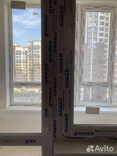 Оконный Оконно-дверной блок