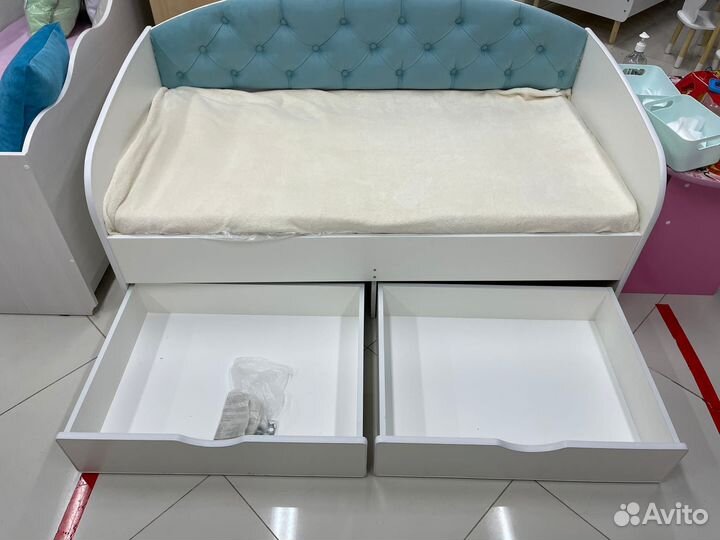 Кровать софа №9 с мягкой спинкой