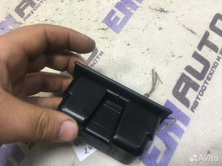 Пепельница Опель Вектра Ц