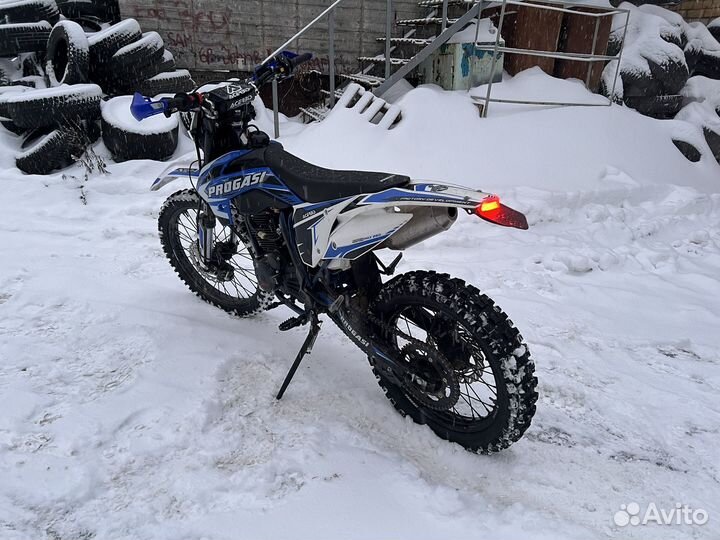 Мотоцикл Progasi super max 250