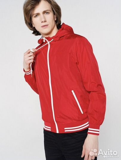 46 куртка ветровка с капюшоном красная мужская