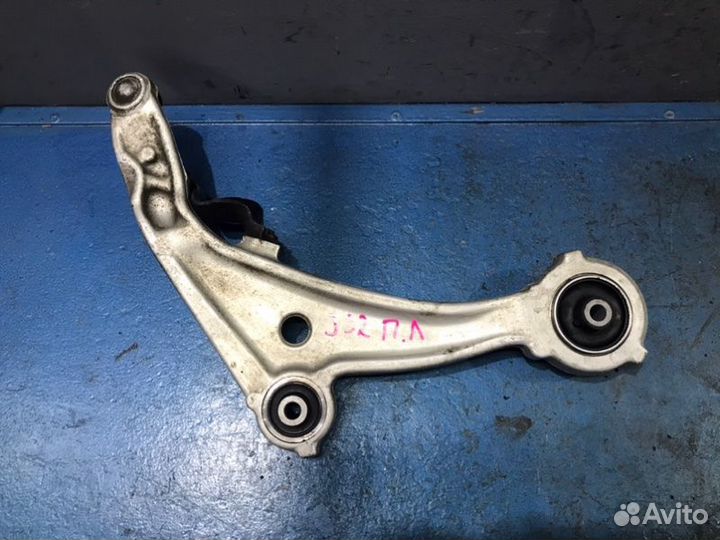 Рычаг нижний передний левый Nissan Teana J32