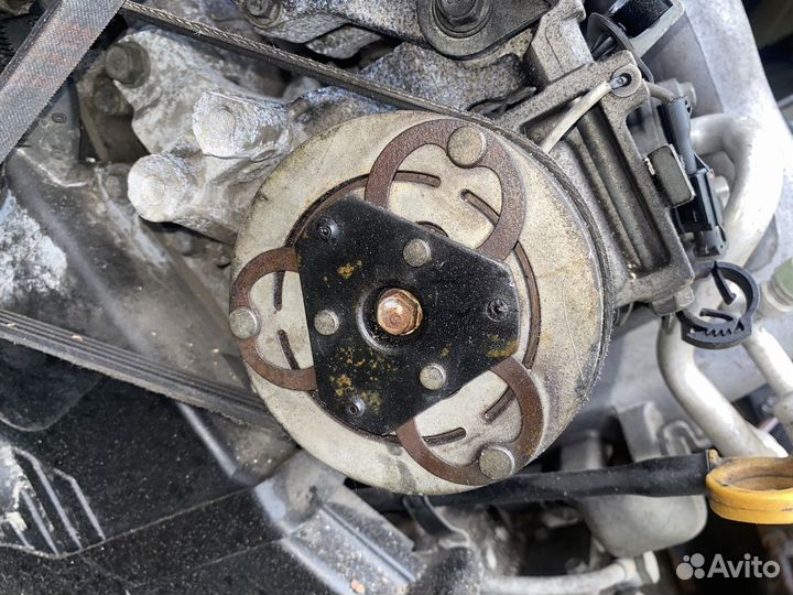 Компрессор кондиционера EJ204 Subaru Forester SH5